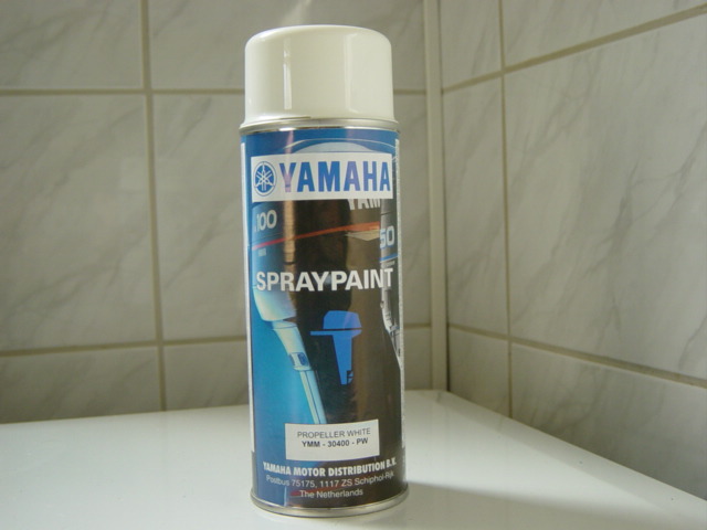 Yamaha outboard motor Spraypaint Propeller white